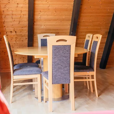 Ferienwohnpark Nurdachhaus Typ 8 Ndt 024 Holiday home Immenstaad am Bodensee